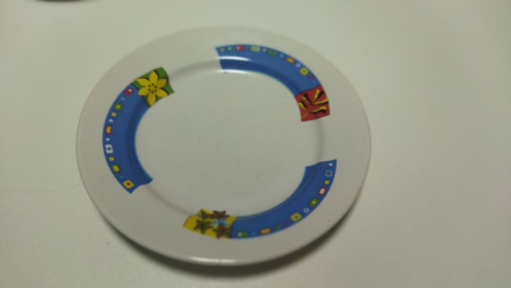 Тарелки . Тарелки