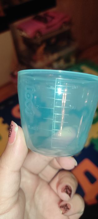 Лот нови стъклени шишета LOVI