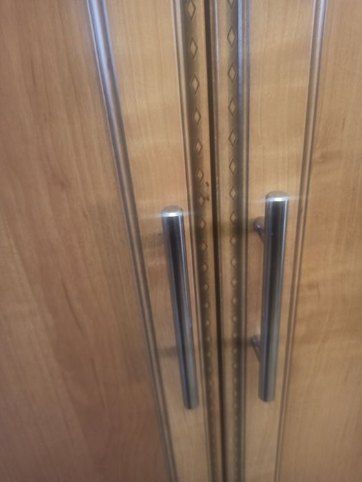 Продам стенку в отличном состоянии.