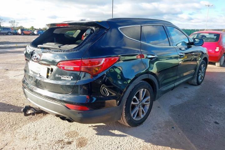 Dezmembrez Hyundai Santa Fe DM [2012 - 2016] Crossover 5-usi 2.2 CRDi