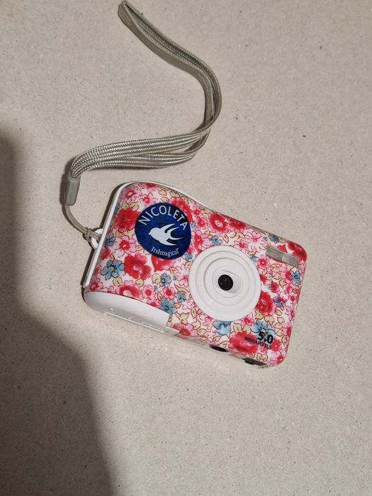 Aparat foto cu baterii