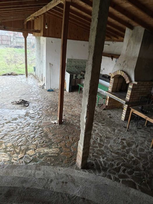 Продавам къща в село устрем