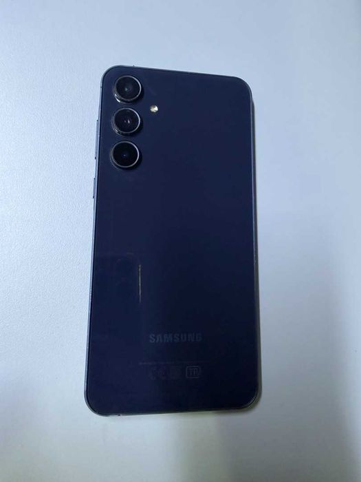 Телефон Samsung A55