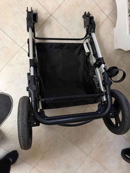 Бебешка количка на Chipolino