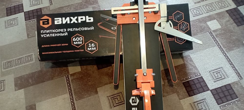 Плиткорез новый Вихрь.