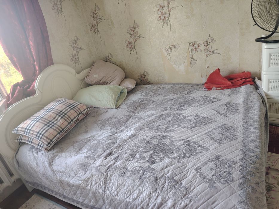 жатын бөлменің краваты