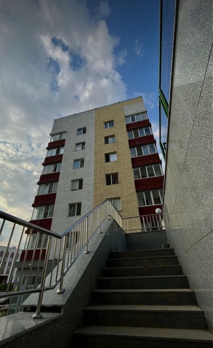 Гранит, травертин в Астане