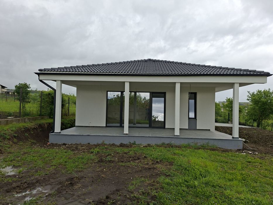 Casă de vânzare în Coruș