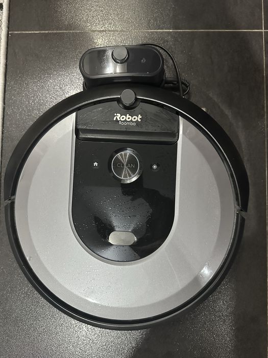 iRobot Roomba i7