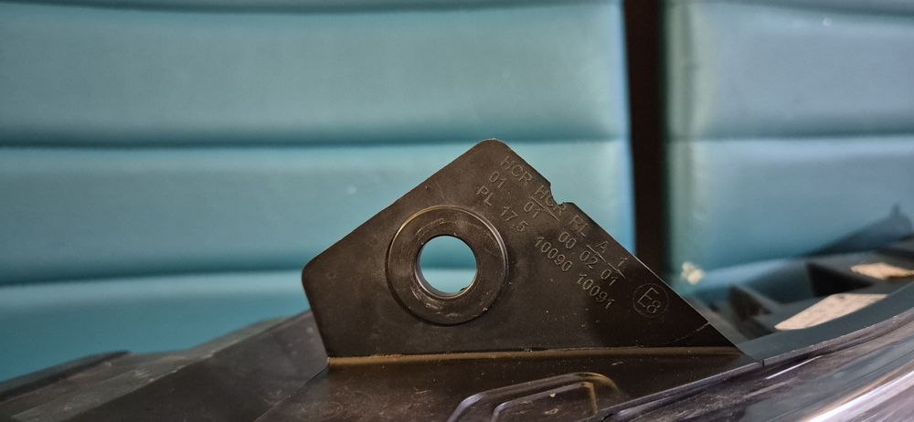 Фар Renault Master, Opel Movano 
Фар Renault Master 26060