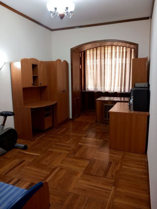 Аренда квартиры Цум 3/3/4