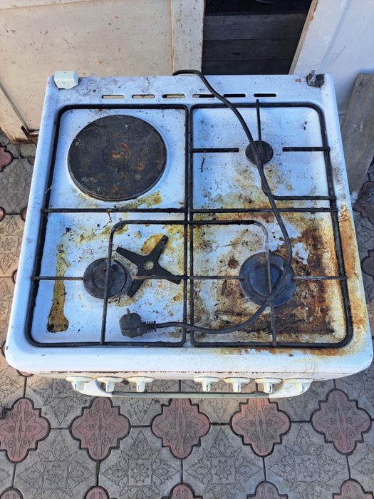 Отдам газплиту даром