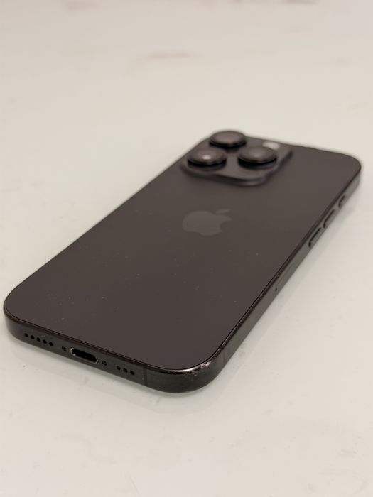 Iphone / 16 Pro / 255 GB /  Liber de retea