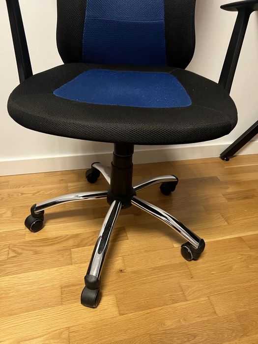 scaun gaming albastru