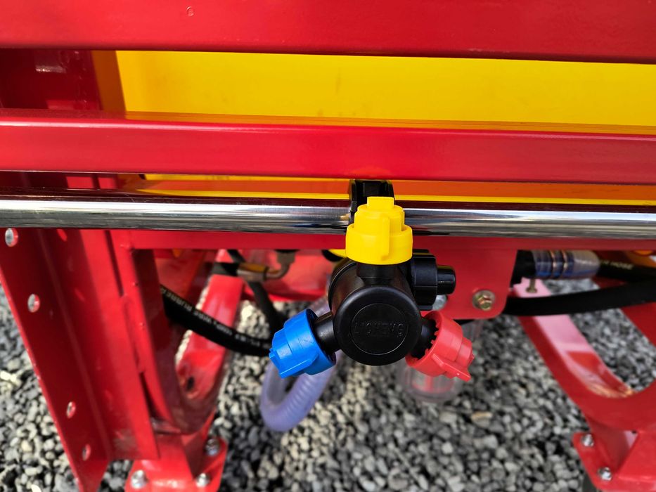 Pompa de erbicidat 400 Litri diuze triple erbicidator THOR nou Agramix