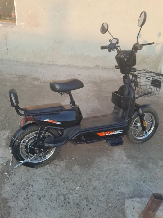 Скутер сотилади кам юрган