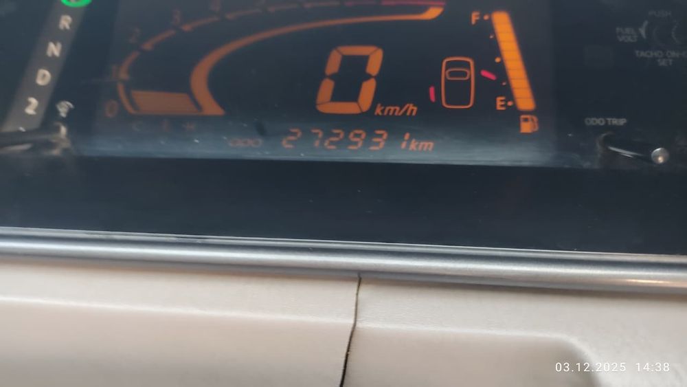 Nissan Prairie Liberty