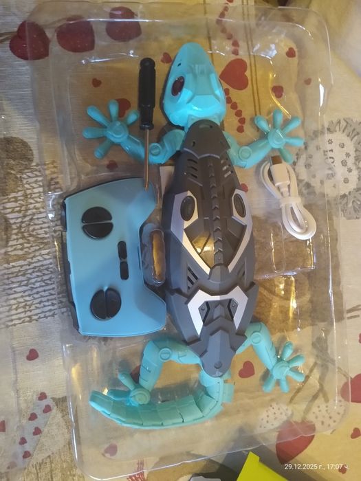 Гекон за стена, играчка без батерии, зареждане с  usb