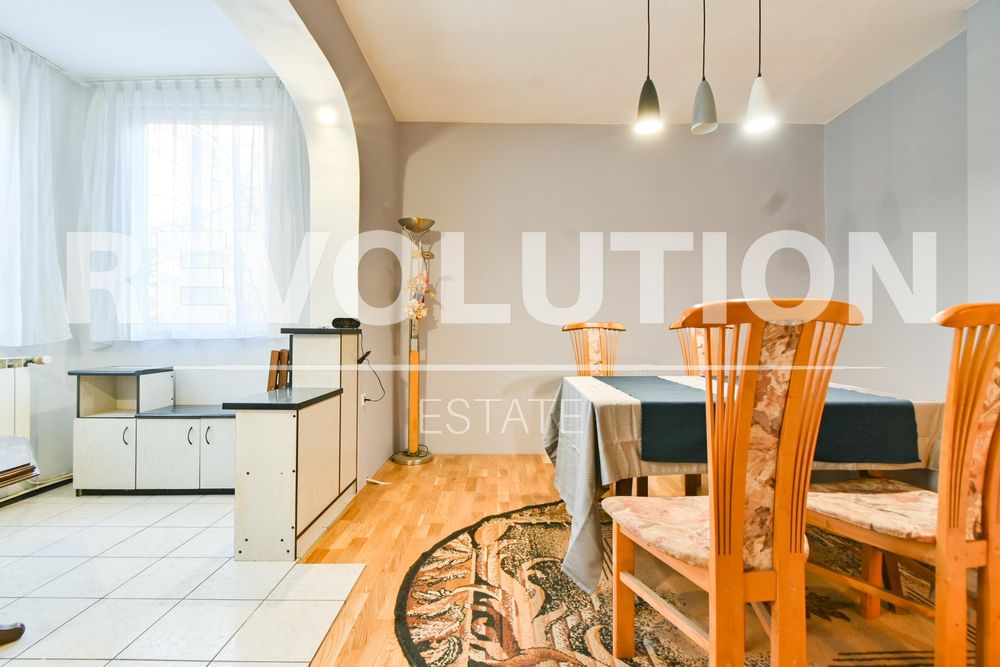 Дава се под наем Тристаен апартамент в София, Лозенец - 120 кв.м за 900 € - Снимка #3