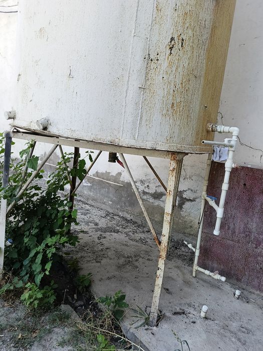 Продам срочно цистерна для воды