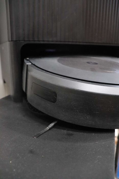 iRobot Roomba Combo j9+ Самоизпразваща се прахосмукачка робот