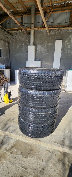 Продам Шины от Lexus LX570 20-размер