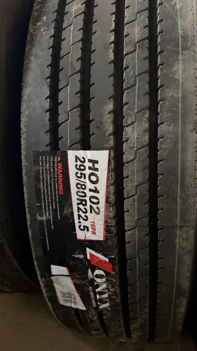 Грузовые шины 295/80R22.5 18PR ONYX