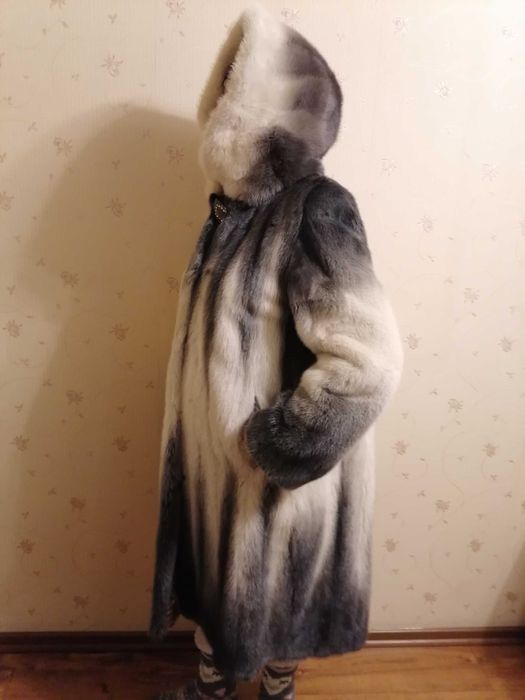 Продам норковую шубу