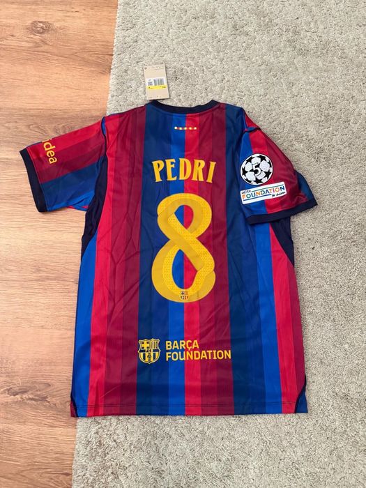 Tricou nou Pedri
