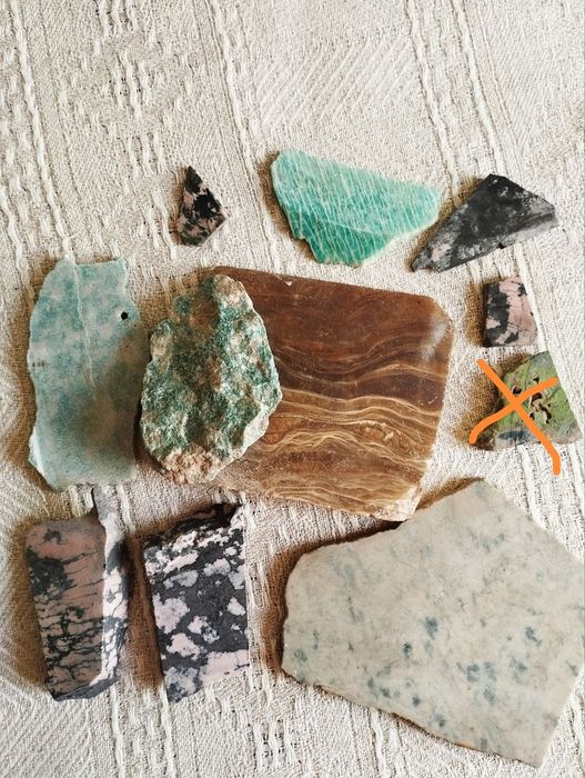 Камни поделочные