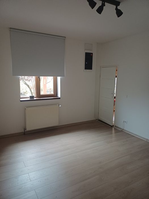 Casa 3 camere de inchiriat