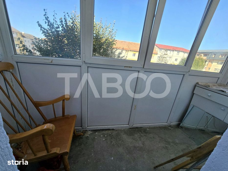 Apartament 2 camere de vanzare cu balcon in zona Ciresica din Sibiu