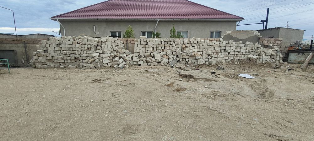Тастар сатыладыы