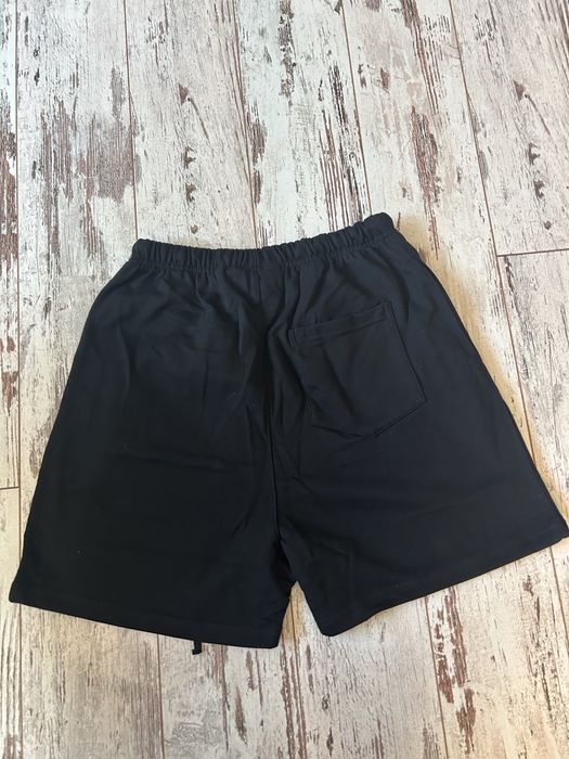 Essentials черни къси гащи