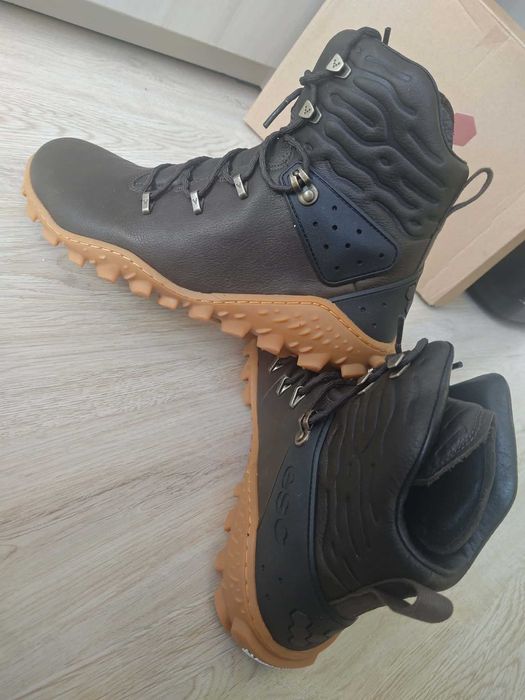 Чисто нови Vivobarefoot Tracker Forest Esc EU 45