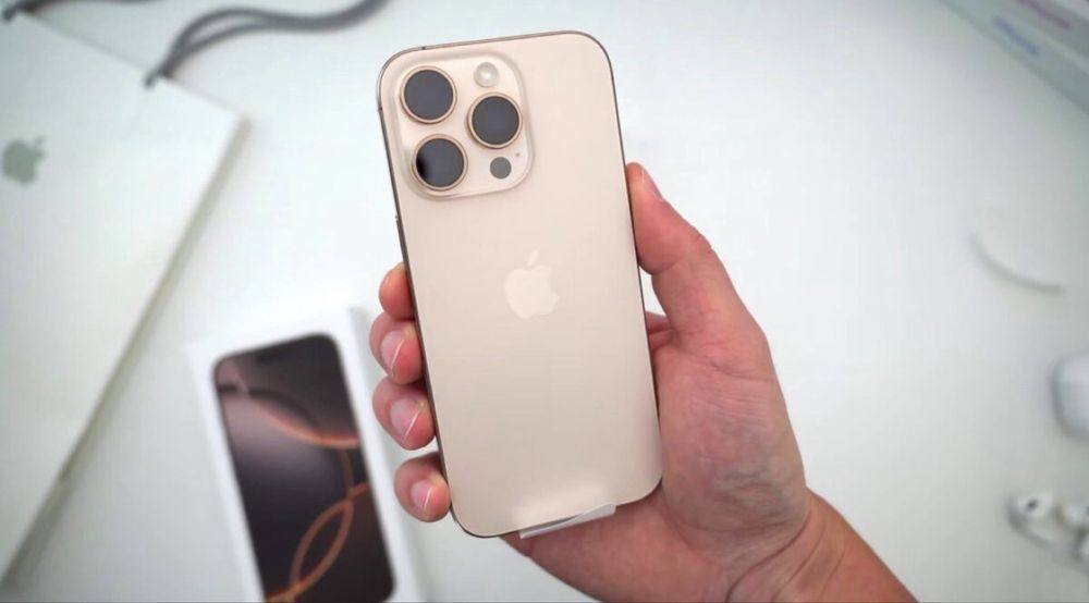 iPhone 16 Pro Max desert titanium 256. Sim+eSim. Emkost 100%. Ssikl-35