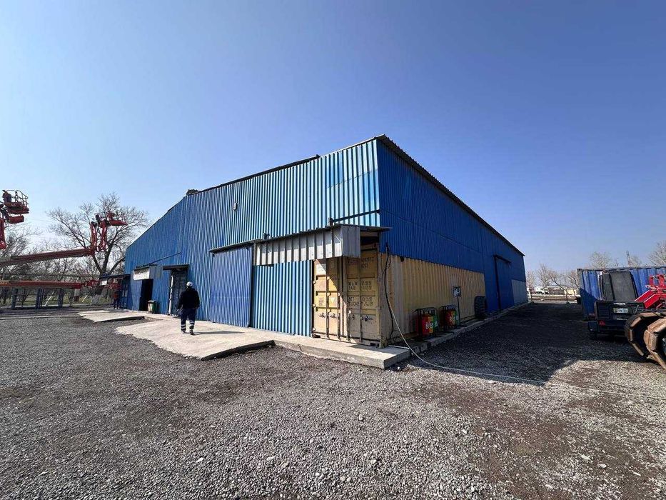 Готовое здание из легких металлоконструкции