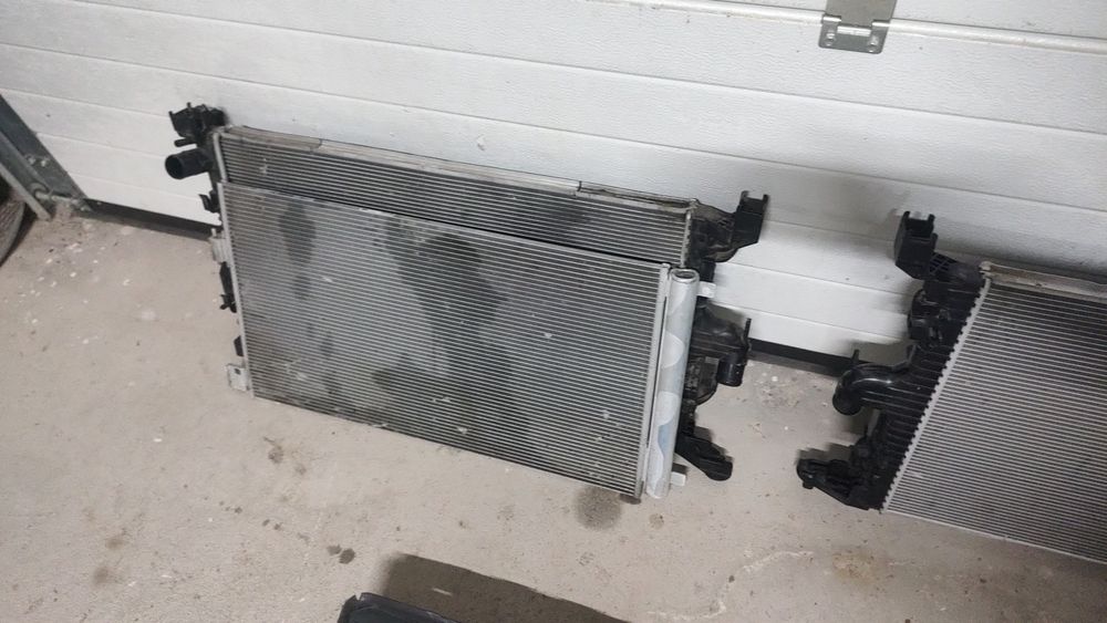 Radiator apa și volet Dacia Duster 1.5 adblue