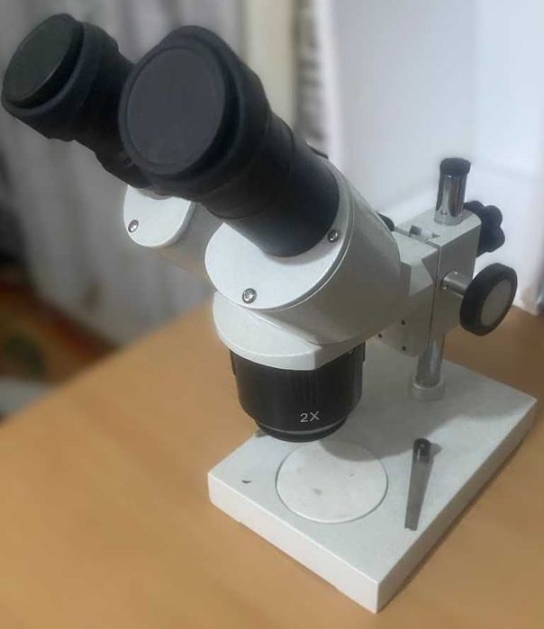 Микроскоп с LED осветление – 20x/40x увеличение