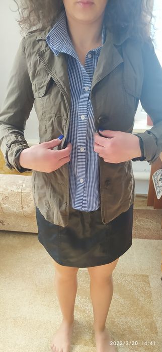 Продам весеннюю куртку Zara