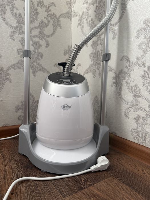 Отпариватель Uakeen