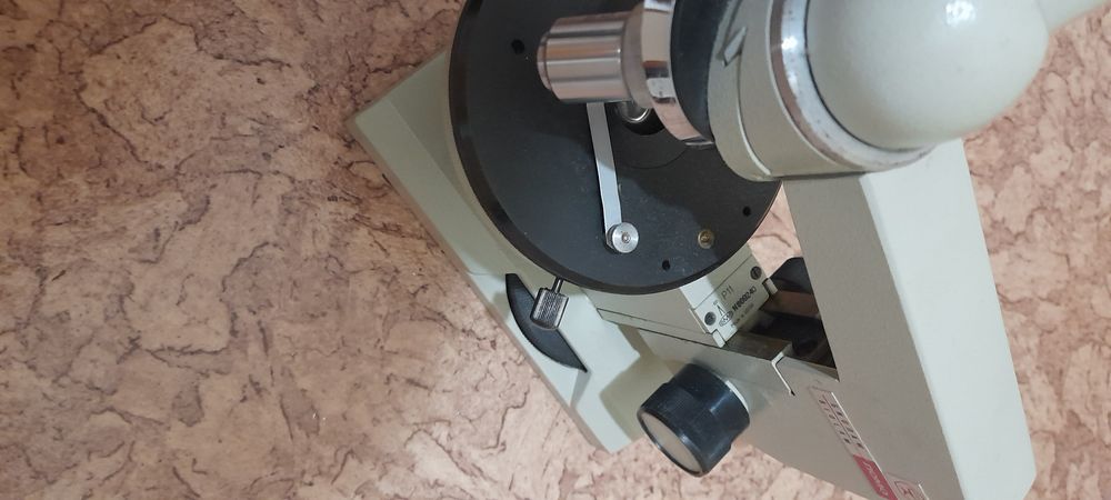 Микроскоп лабораторный