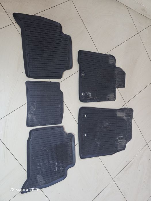 Резиновые коврики Прадо 150