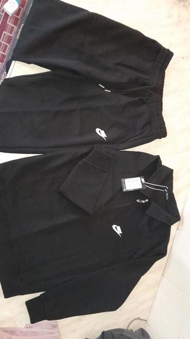 Nike sportivka yangi