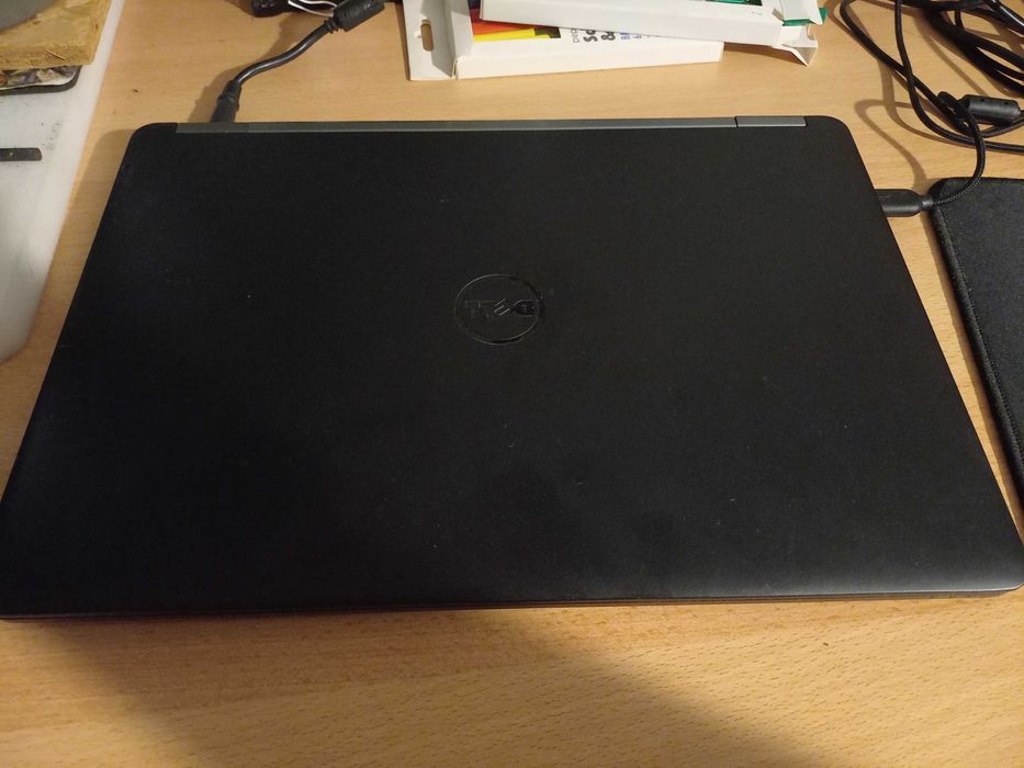 Лаптоп DELL отлично състояние