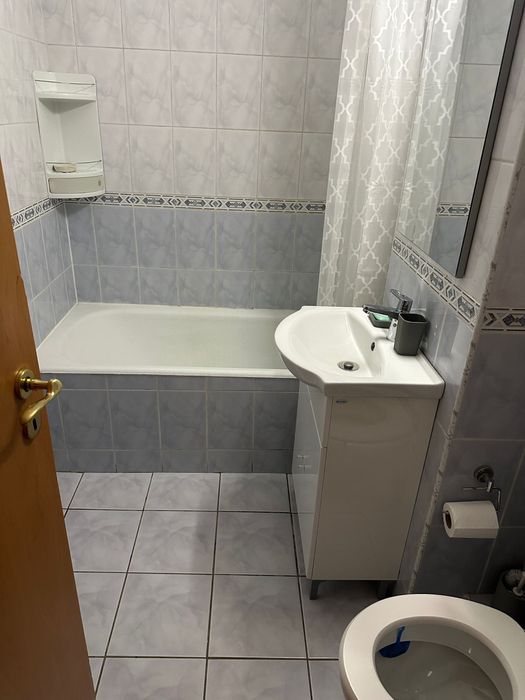 Inchiriez apartament 2 camere