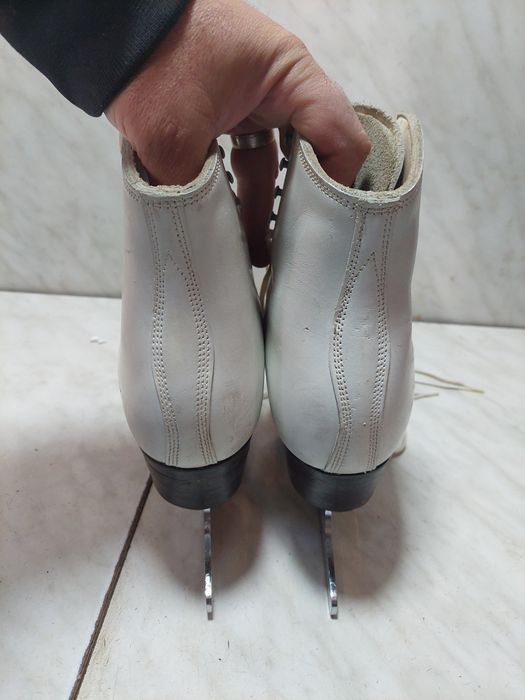 Patine gheata 155 patinaj artistic Harlick piele marime 37 ( 24 cm)