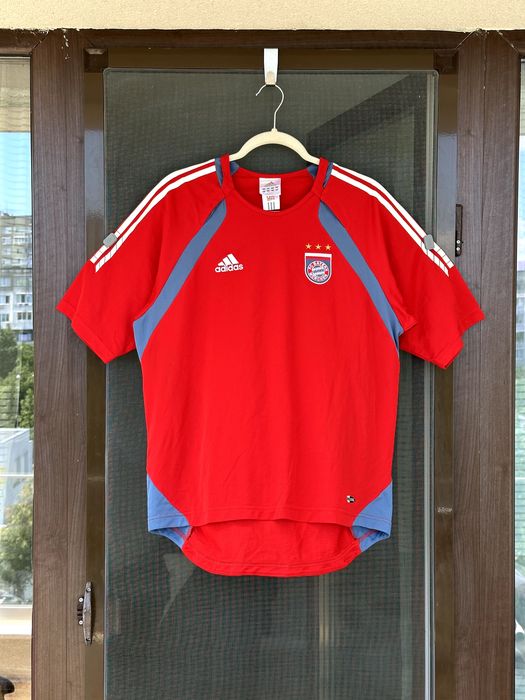Мъжка спортна тениска Adidas (FC Bayern München) - размер М, Отлично състояние