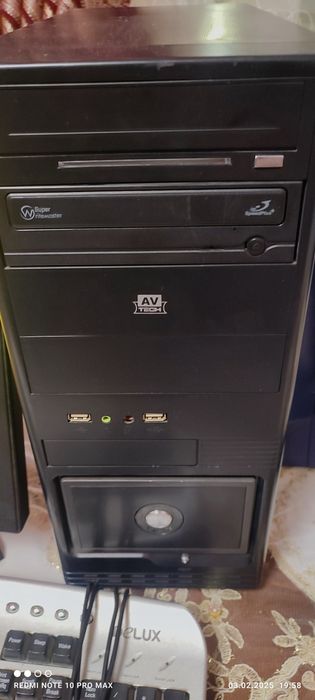 Настольный компьютер для офисной работы и игры