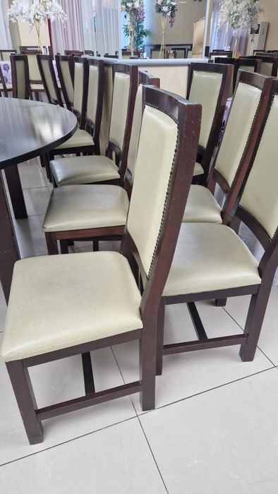 scaune si mese, pentru restaurant, din lemn masiv